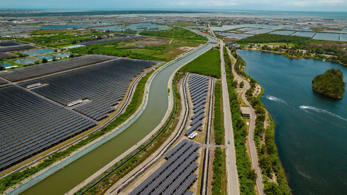 jinnian金年会能源事业提供智慧能源管理、太阳能监控管理、全方位电厂建置及运维解决方案，并拥有管理超过6000案场的经验